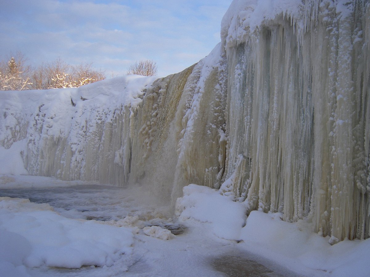 Янгельский водопад