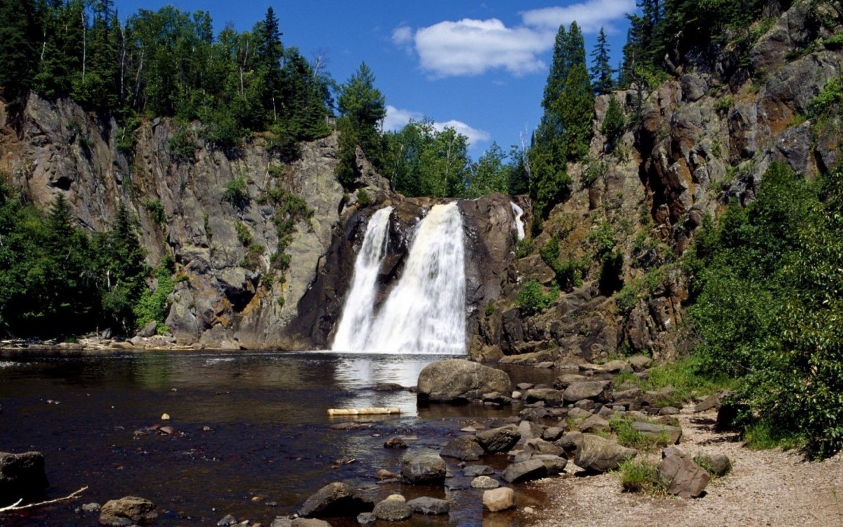 Водопад в Миннесоте