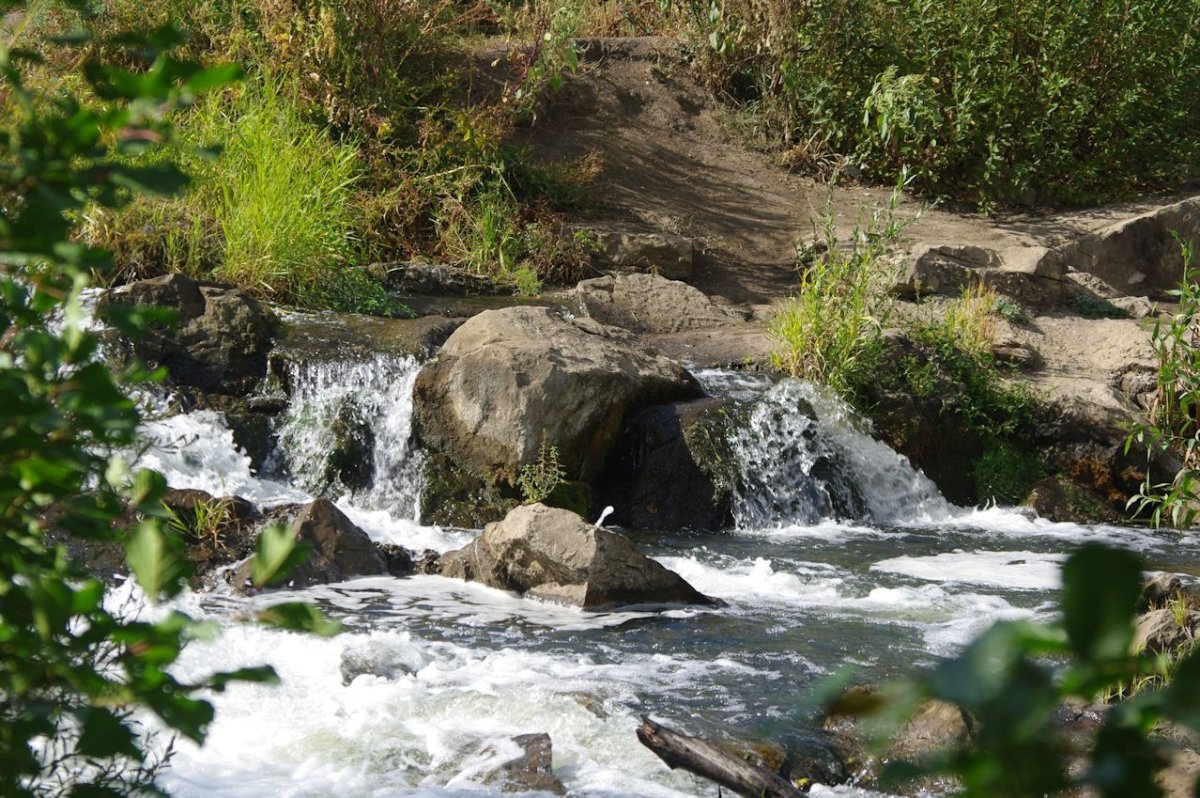 Водопад Чардымские камни в Саратовской области