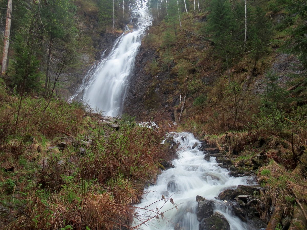 Чинжебский водопад Красноярский край