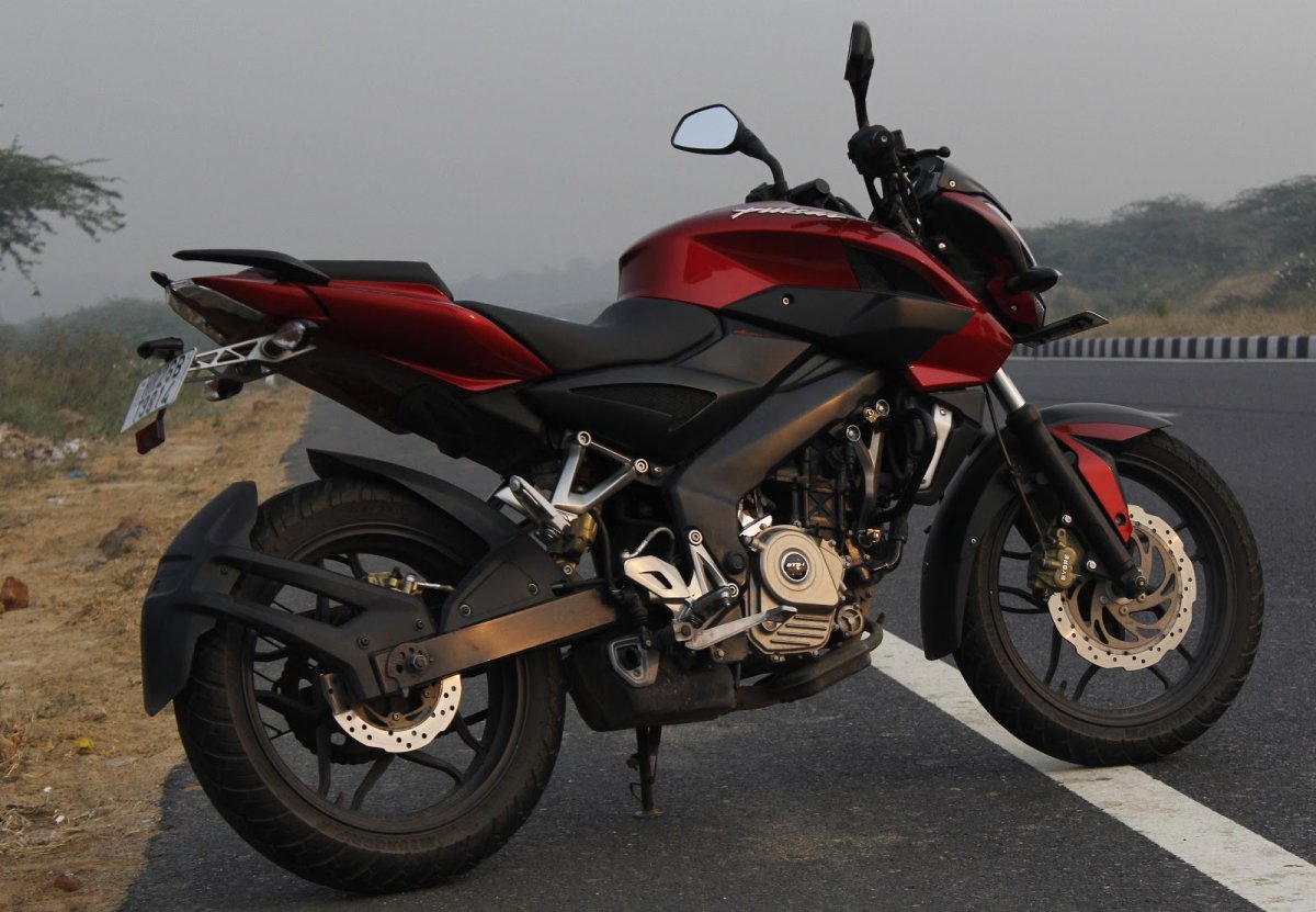 Bajaj Pulsar ns200