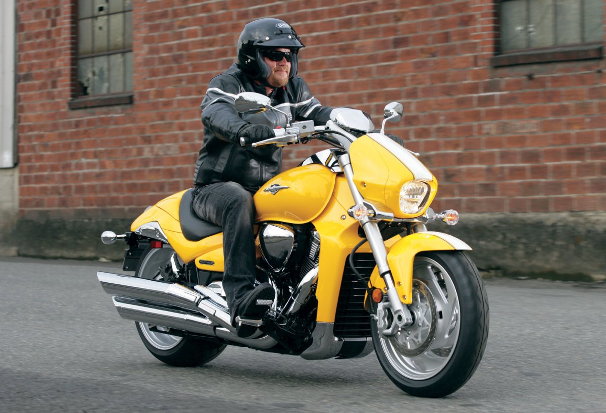 Yamaha m109r