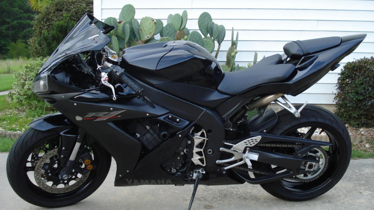 Yamaha YZF r1 чёрный матовый