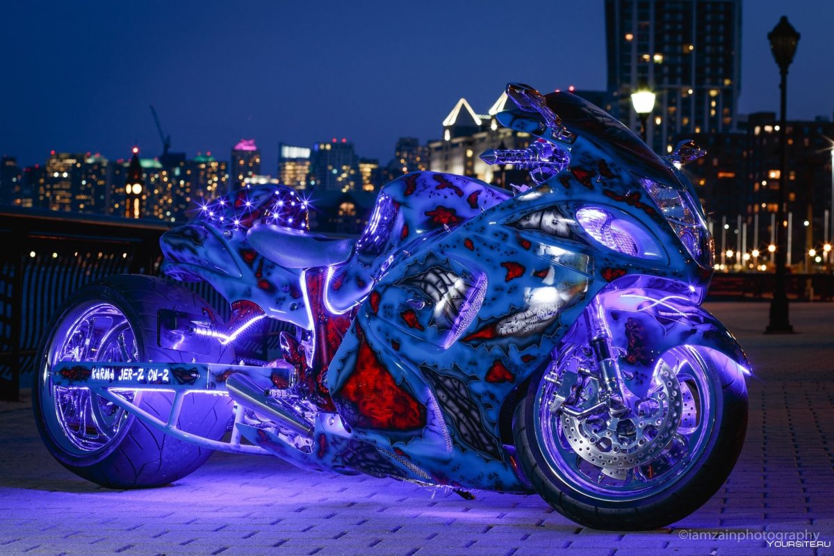 Suzuki Hayabusa фиолетовый