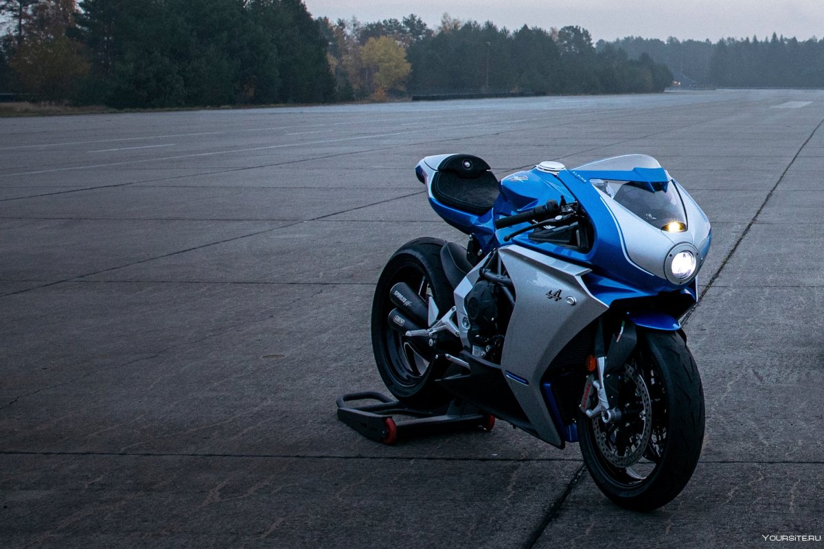 MV Agusta SUPERVELOCE 800 Alpine