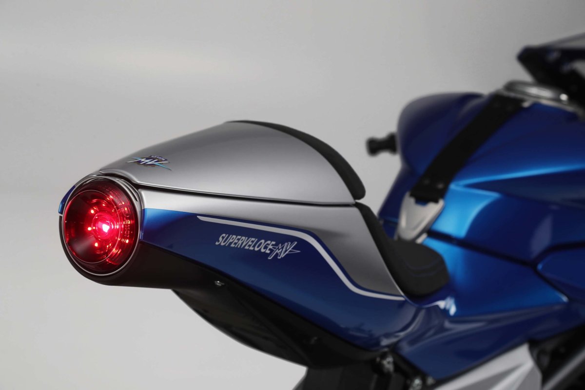 MV Agusta SUPERVELOCE 800 Alpine