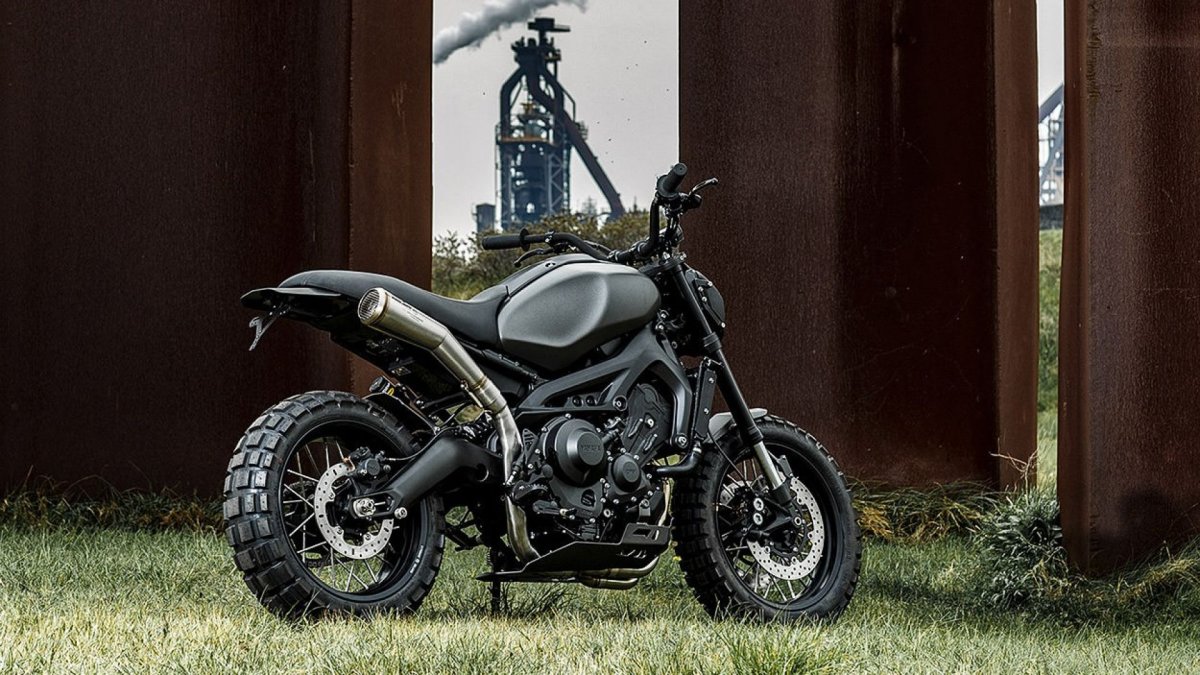 Yamaha XSR 900 скремблер