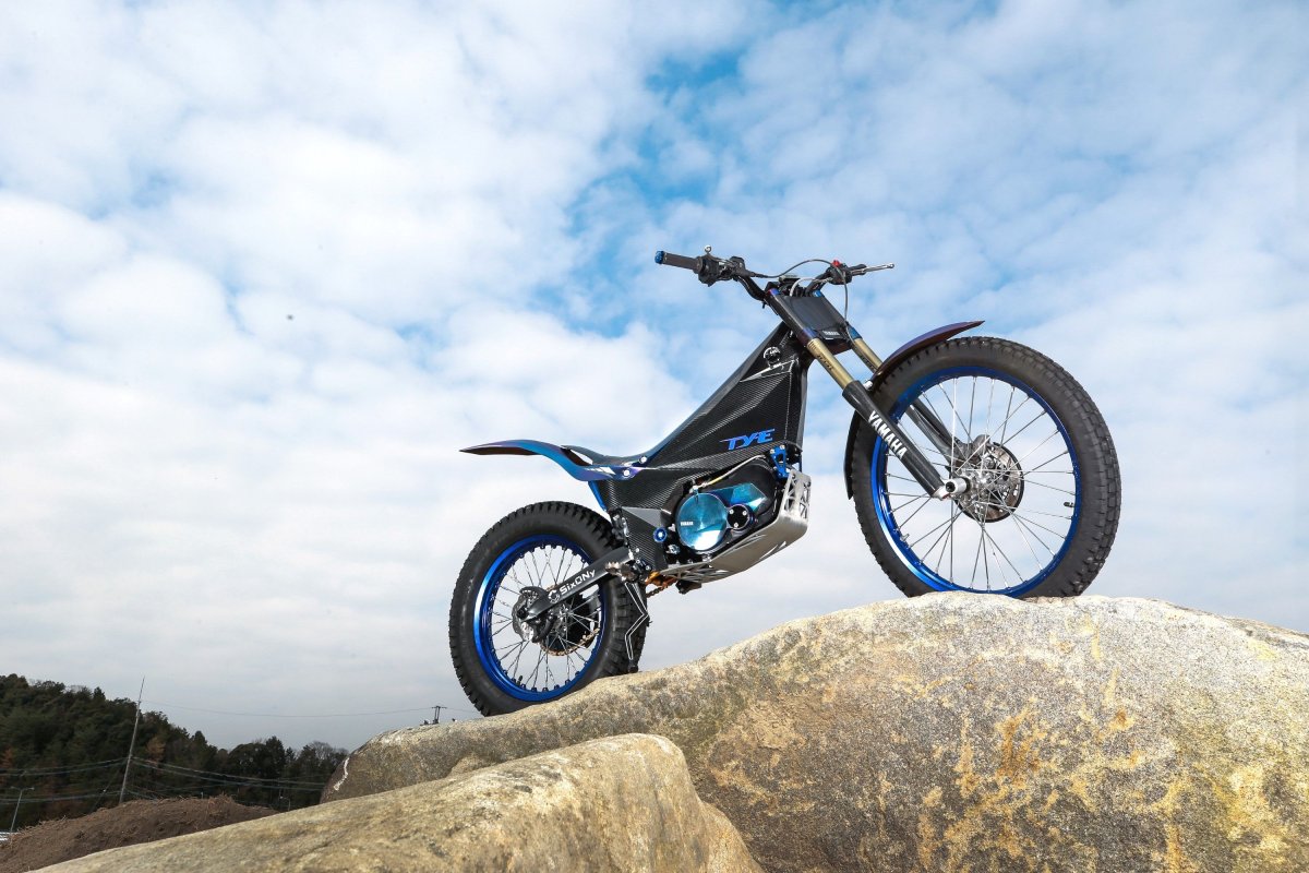 Электромотоцикл Yamaha