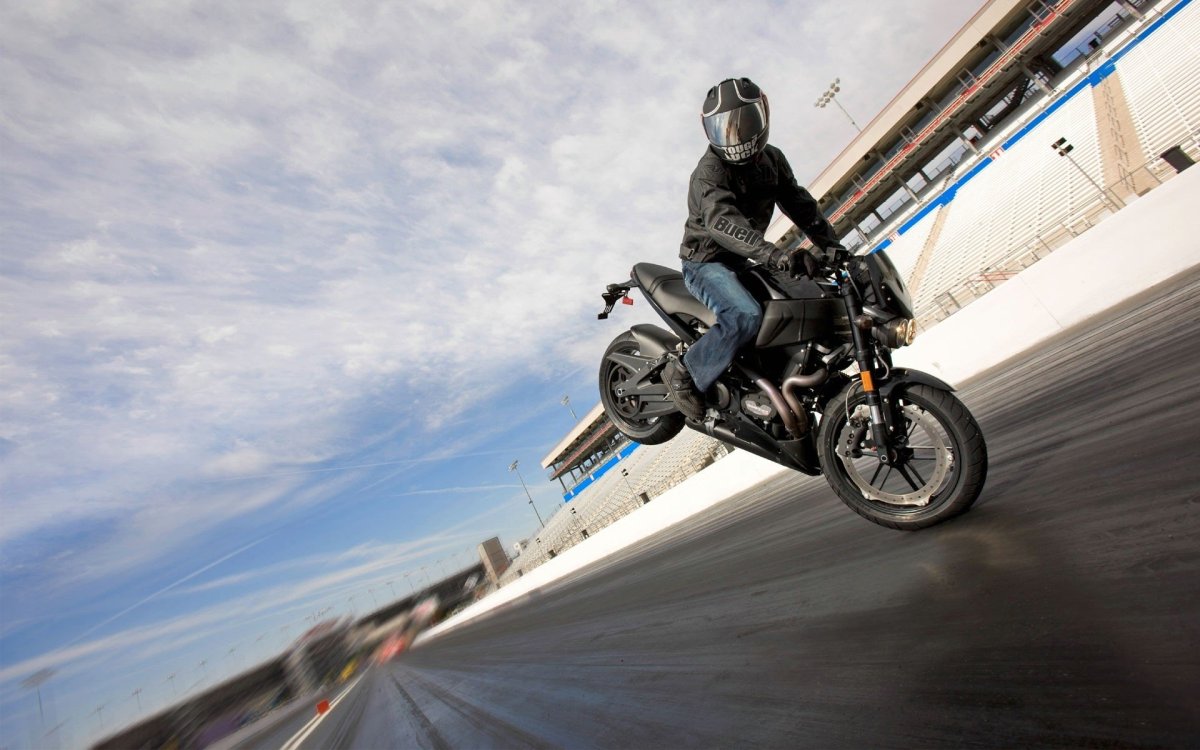 Yamaha mt09 Stunt