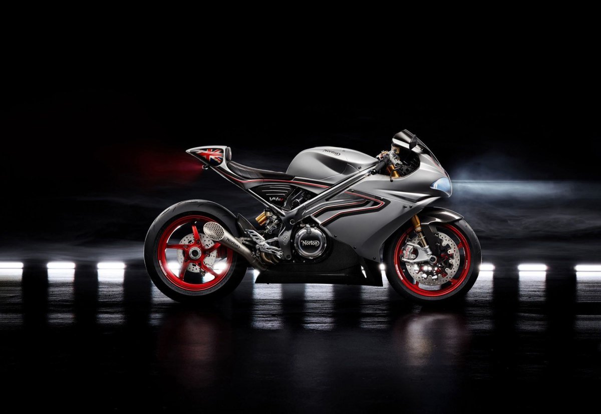 Norton 1200 v4 Superbike