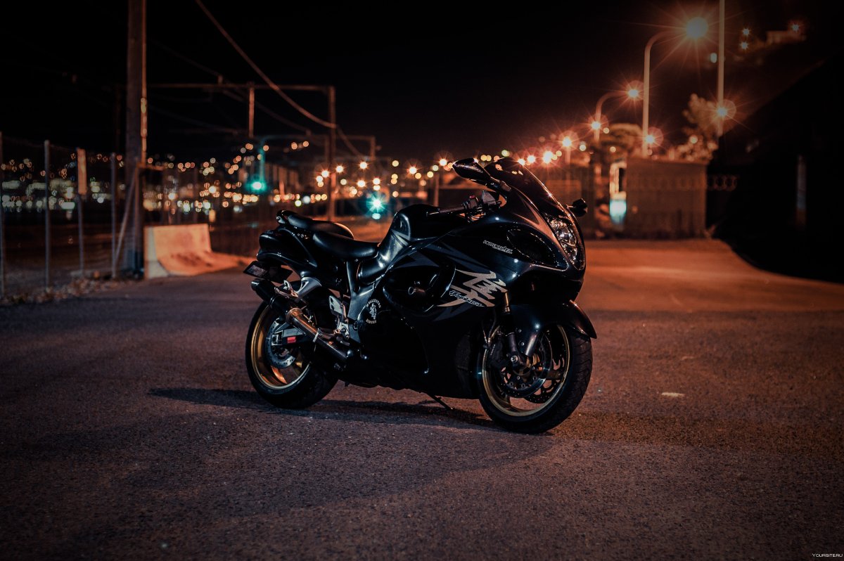 Gsx1300r Night