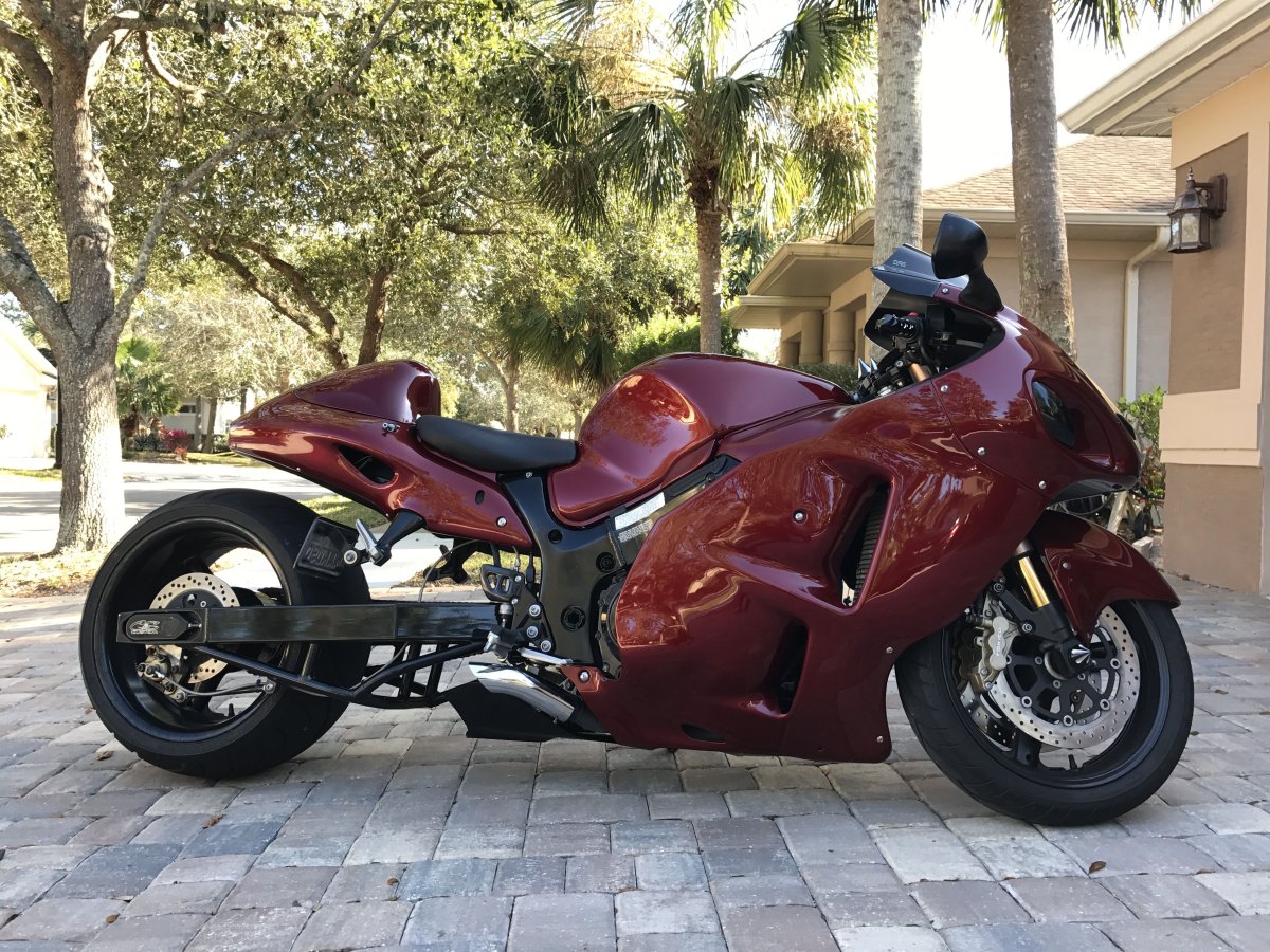 Suzuki Hayabusa Red