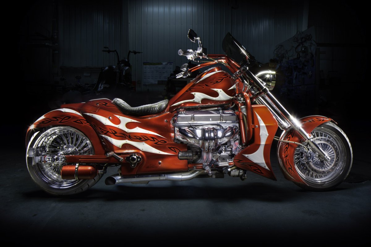 Мотоцикл Boss Hoss v8