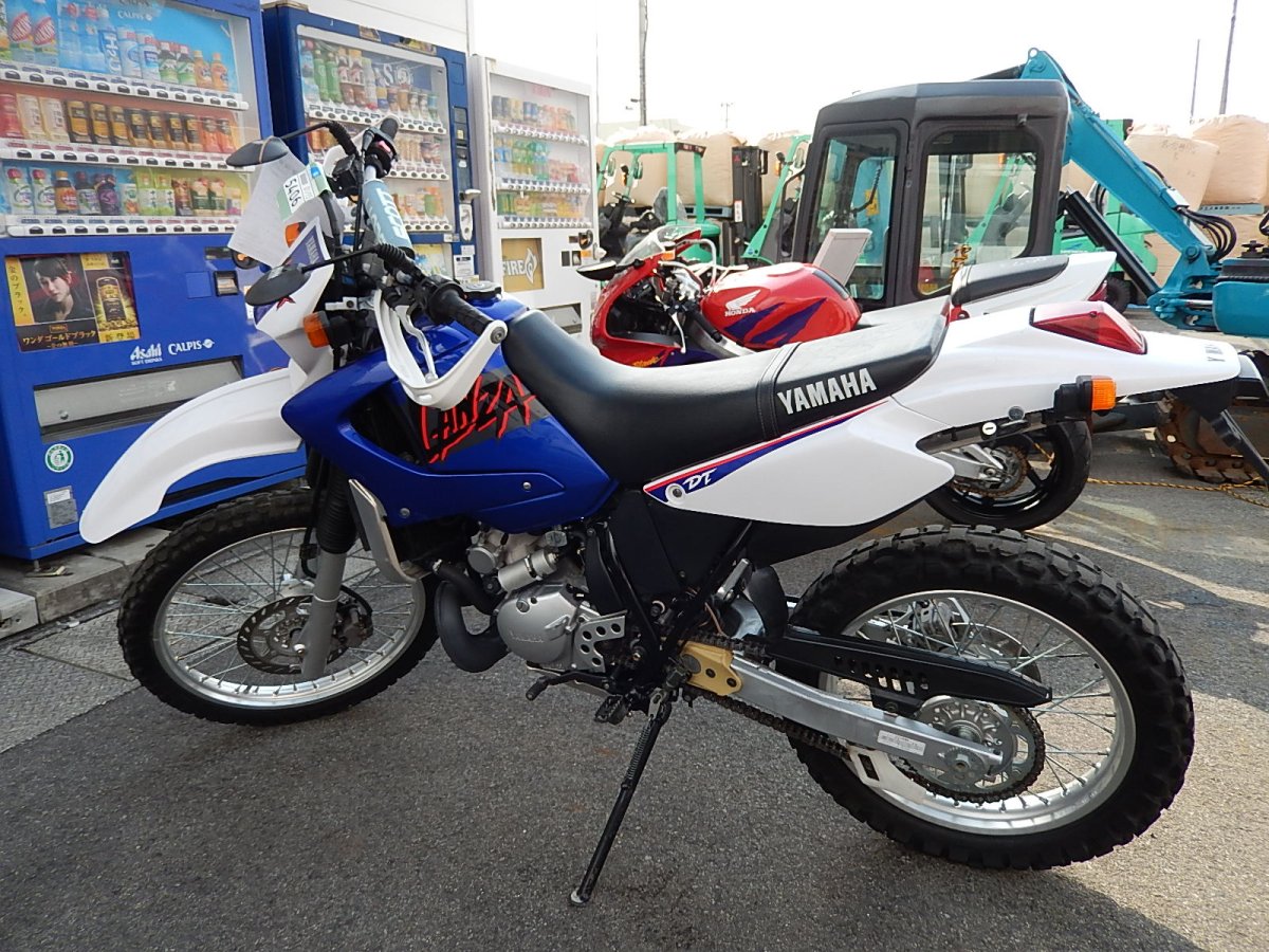 Мотоцикл Yamaha dt230 lanza