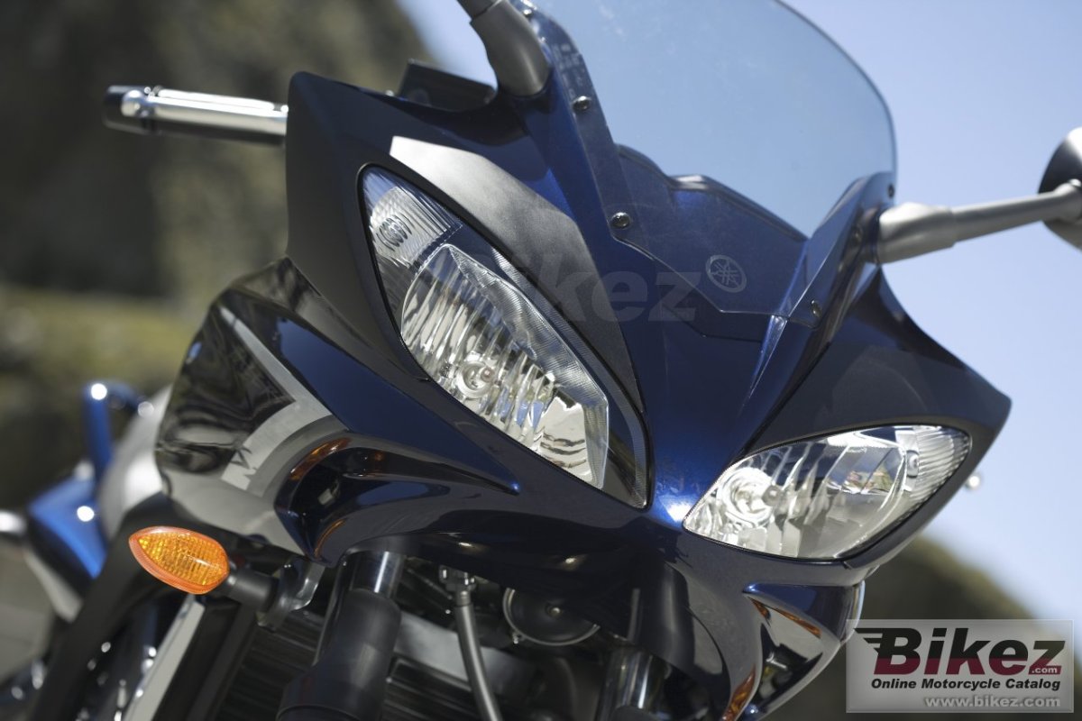 Фара Yamaha fz6 s2 2008