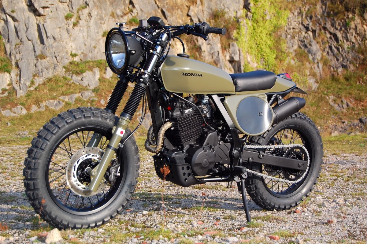 Honda Dominator 650 Scrambler