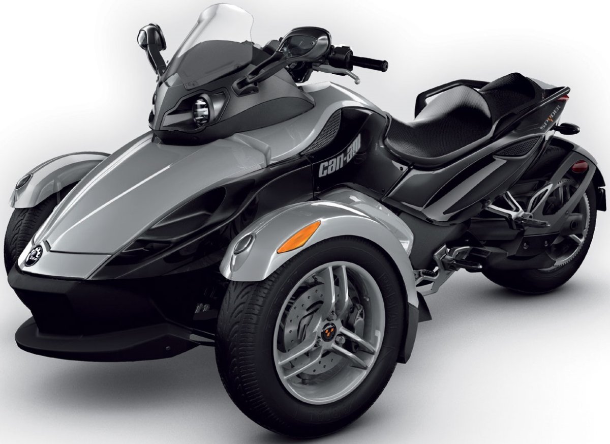 Трицикл BRP can-am