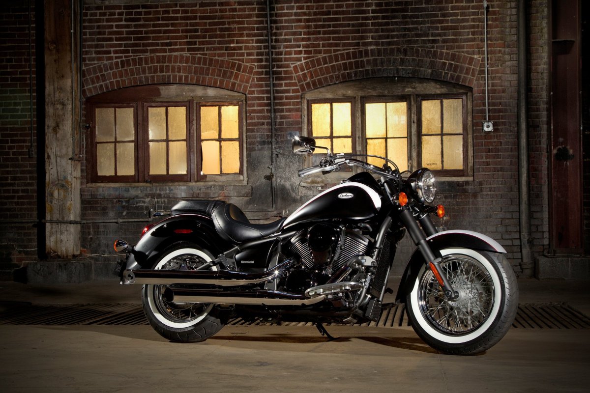 Kawasaki Vulcan 900 черный