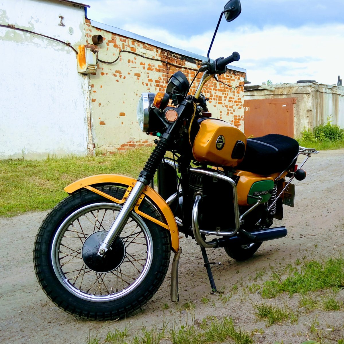 Мотоцикл Восход 3м 01