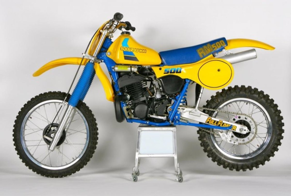 Кроссовый мотоцикл Suzuki rm500