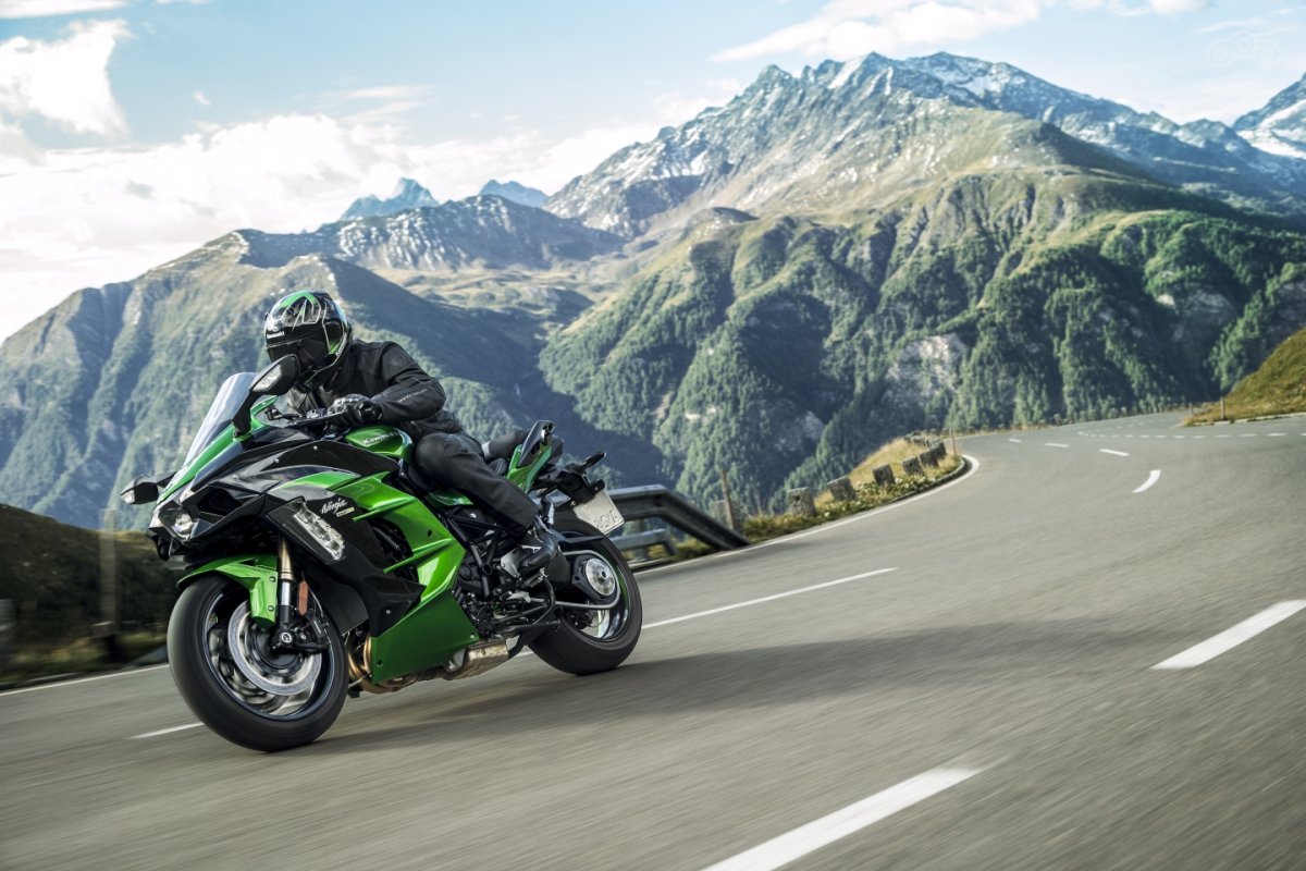 Мотоцикл Kawasaki Ninja h2