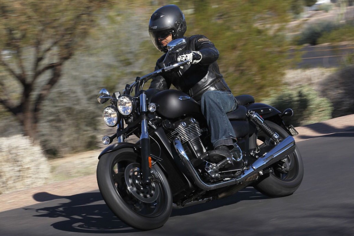 Triumph Thunderbird Storm 1700