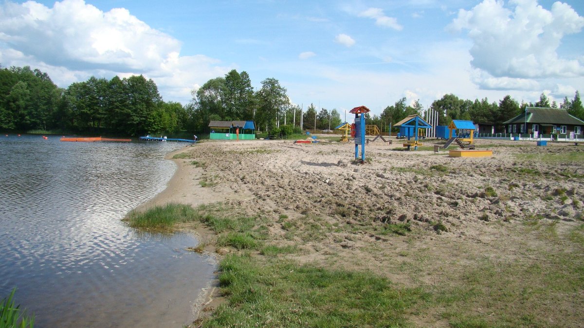 Кипень озеро пляж