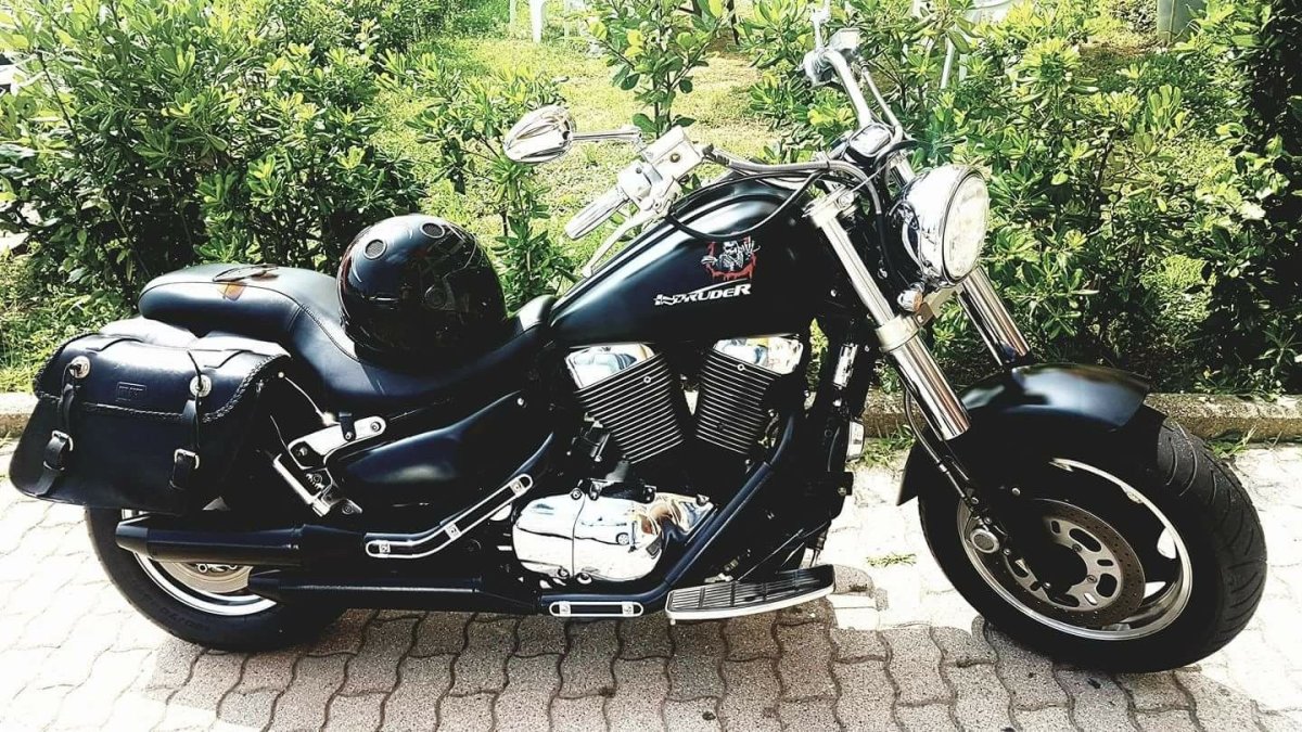 Мотоцикл Suzuki Intruder vl1500 LC