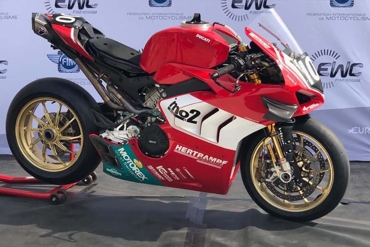Мотоцикл Ducati Panigale v4 r