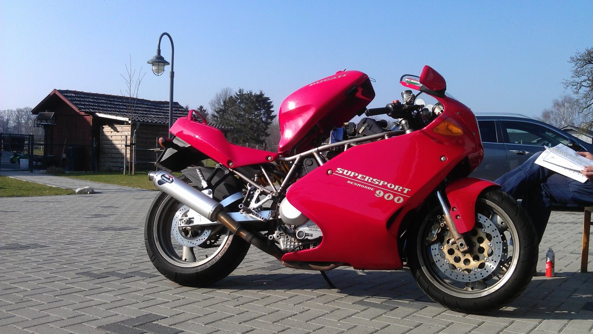 Ducati 900 Supersport