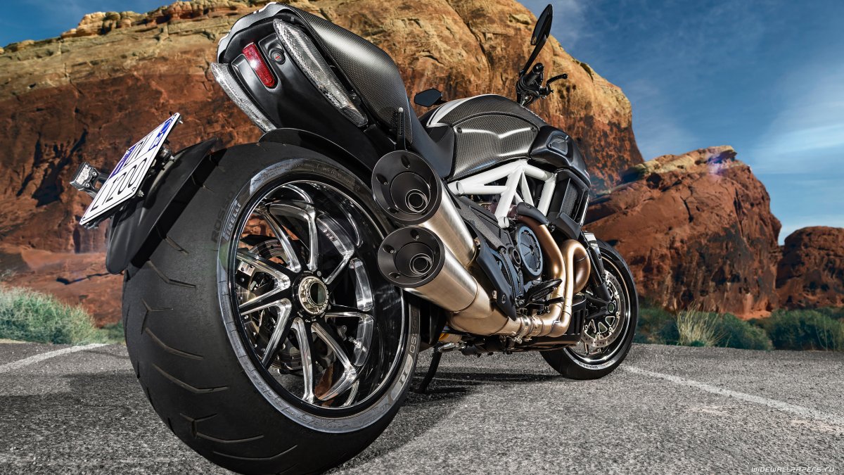 Ducati Diavel Carbon 2015