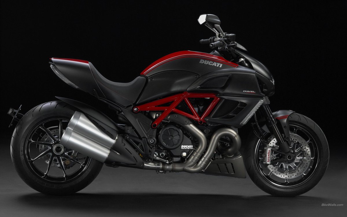 Ducati Diavel Carbon 2015