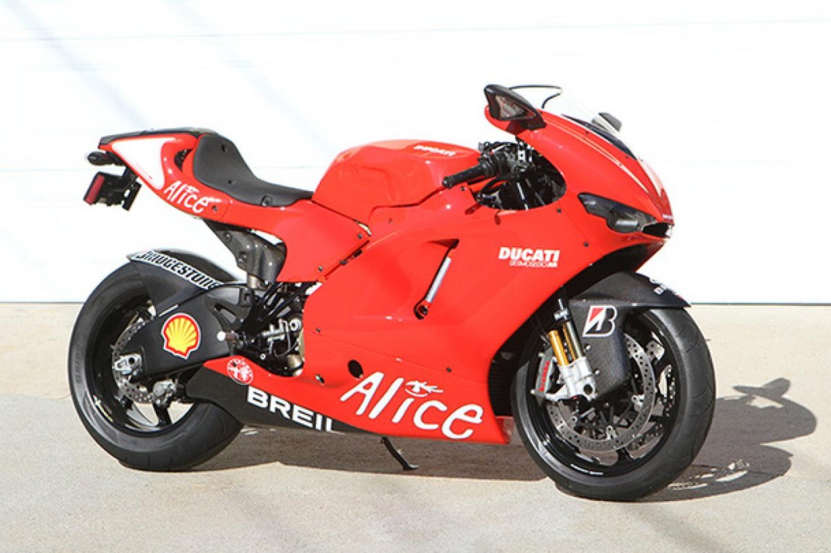 Мотоцикл Ducati Desmosedici RR
