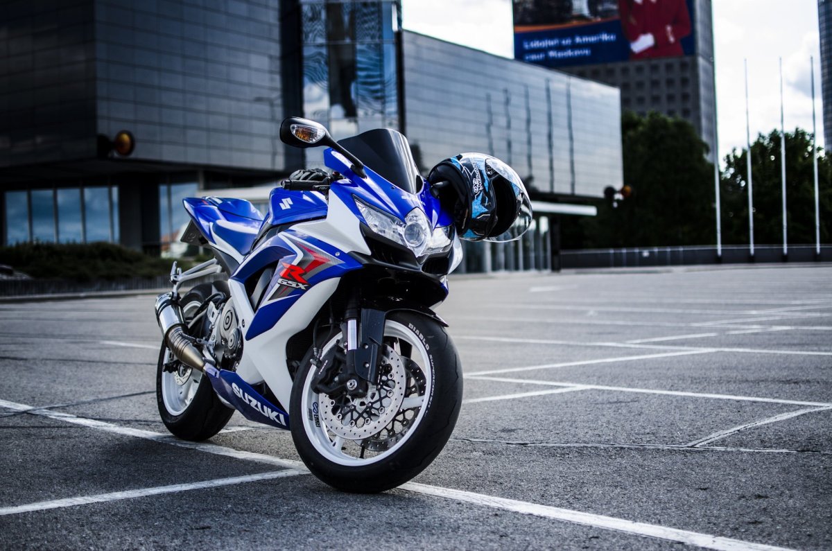 Suzuki GSXR 750