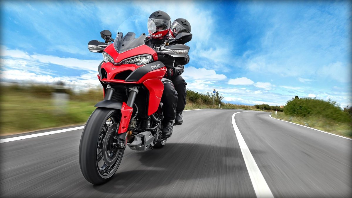 Ducati Multistrada 1200 s 2015