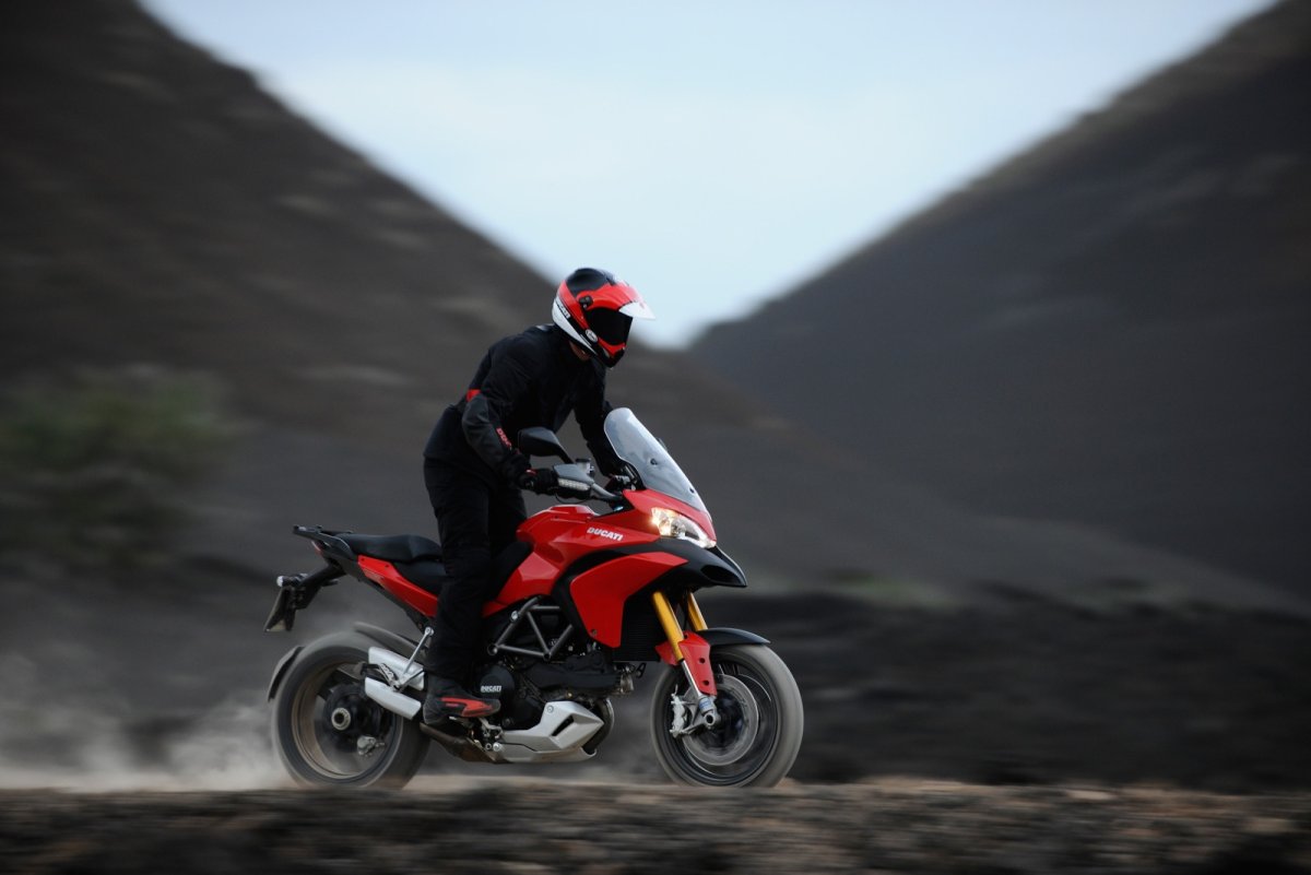 Ducati Multistrada 1200s обои