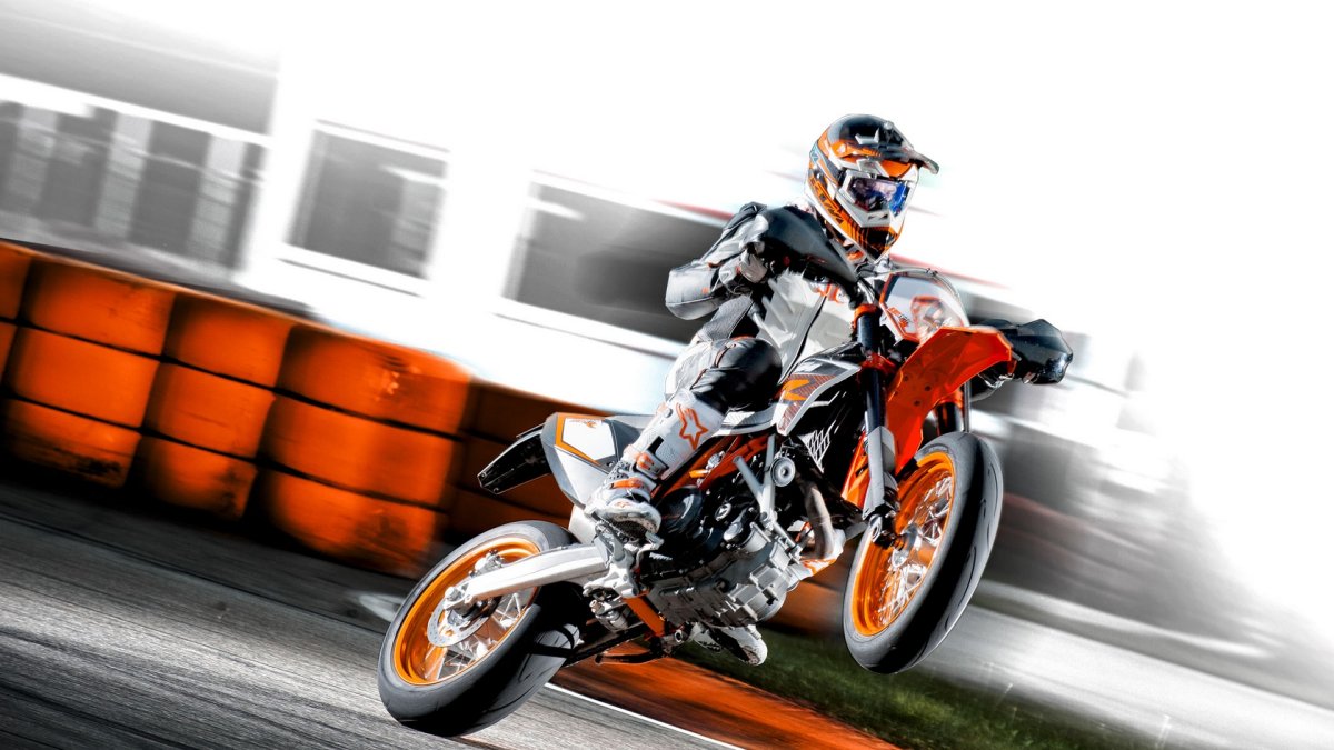 KTM 690 Supermoto