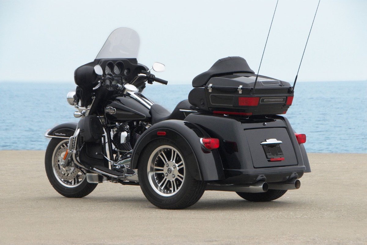 Мотоцикл Harley-Davidson tri Glide Ultra