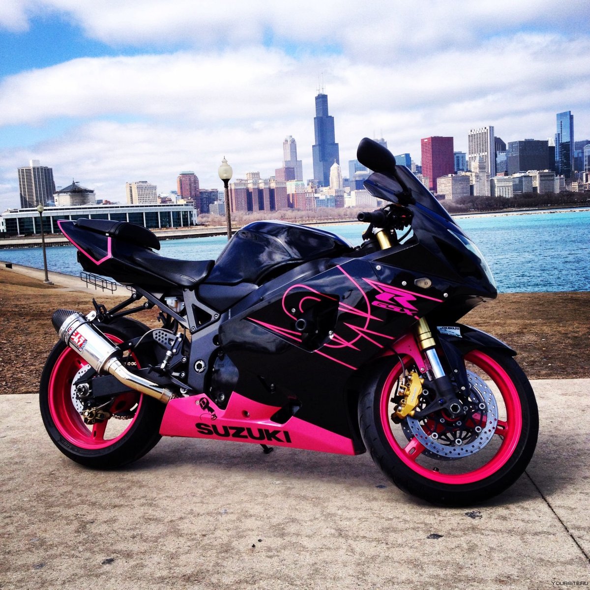 Yamaha r6 розовый