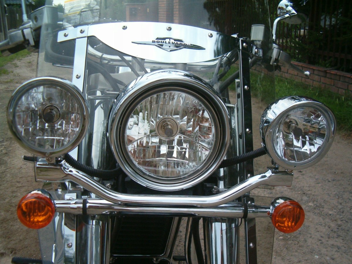 Противотуманная фара Suzuki Boulevard c 90