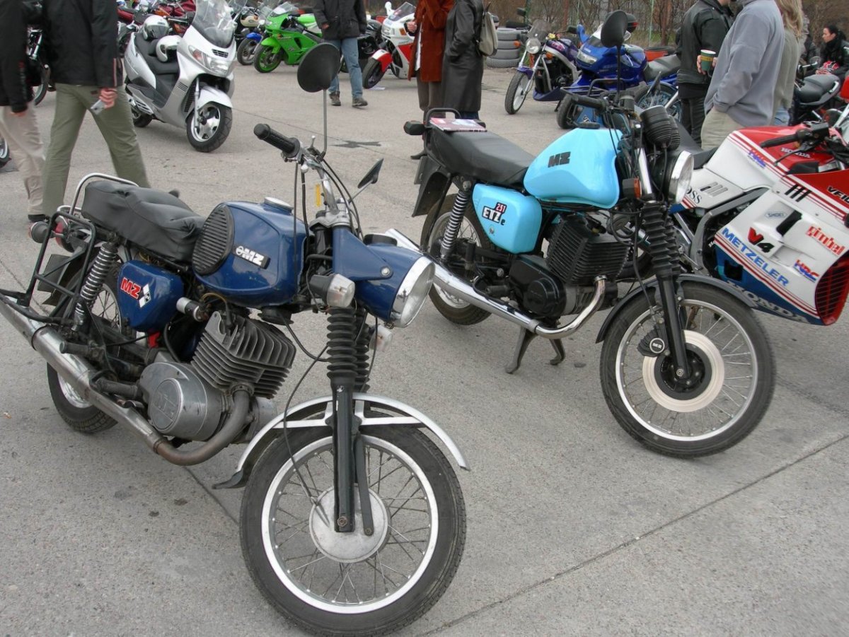 Мотоциклы ГДР MZ ETZ 250