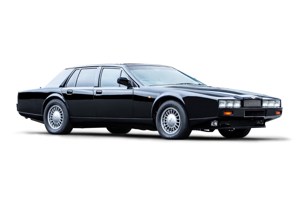 Aston Martin Lagonda Series 4