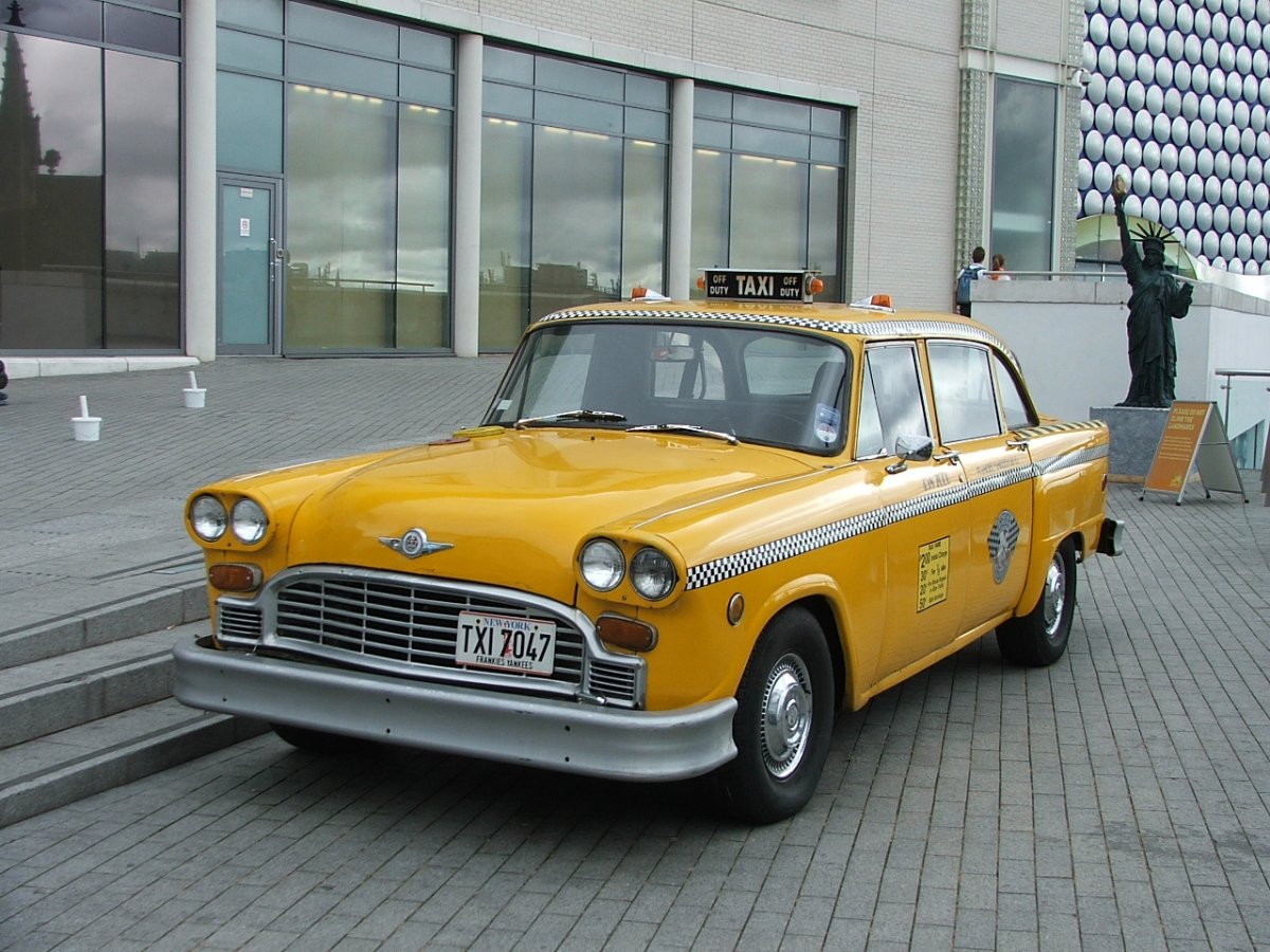 Checker Marathon 2000