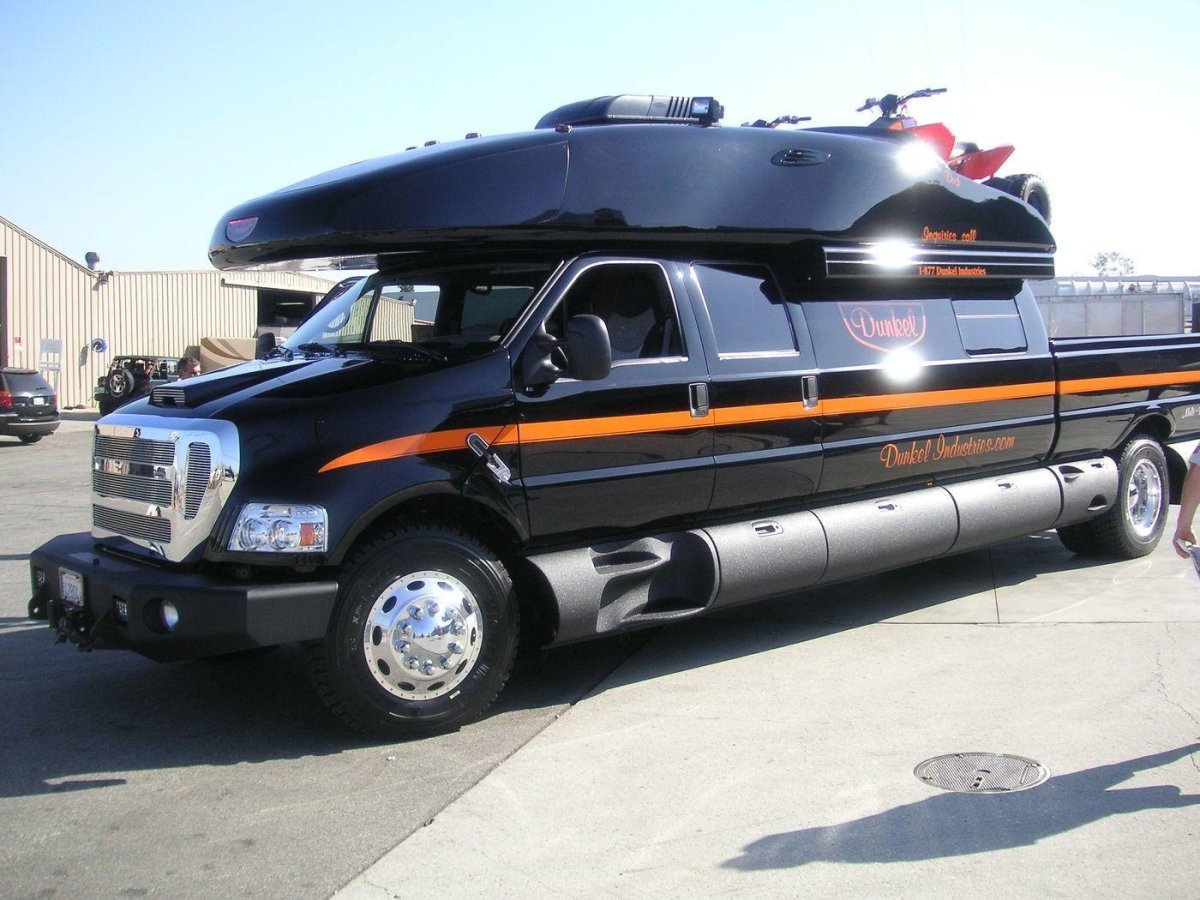 Ford f-750 dunkel Luxury Hauler 4х4