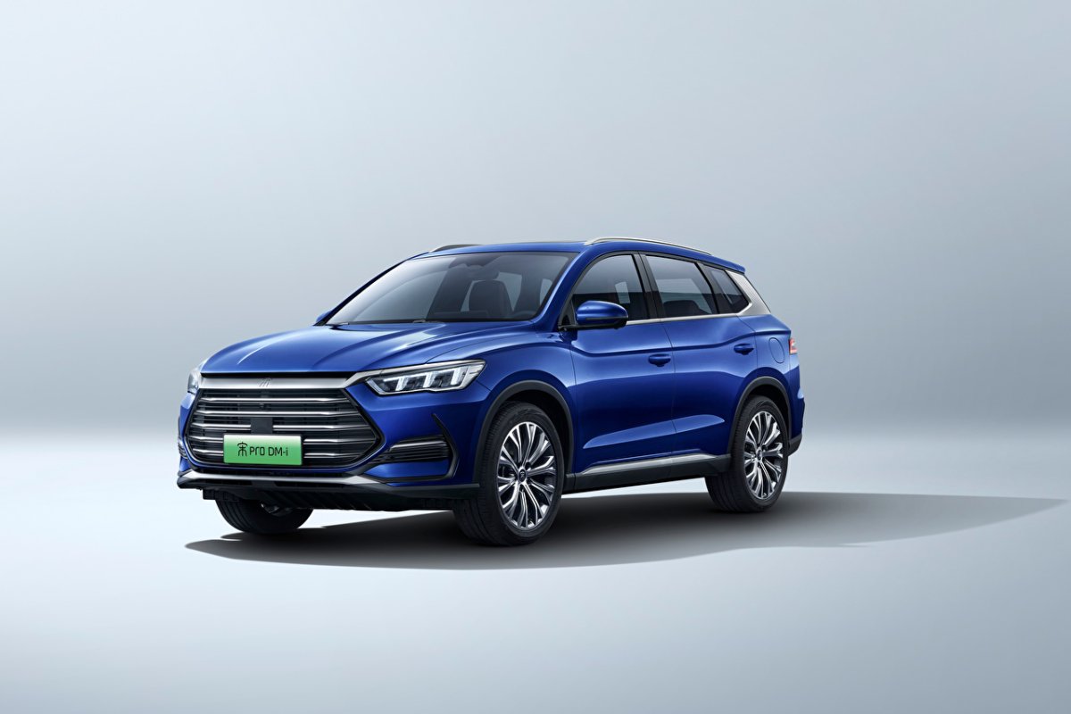 BYD кроссовер 2023