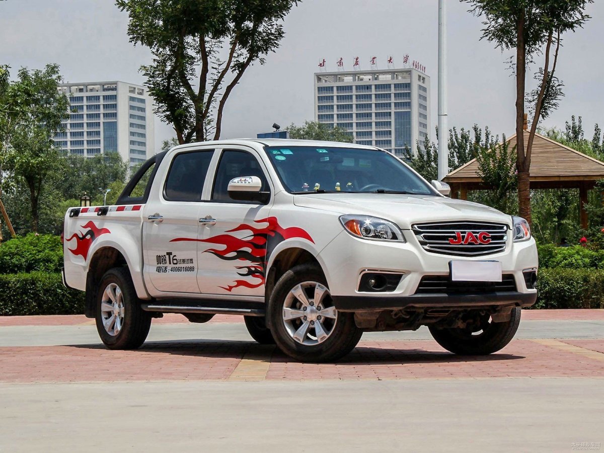 Китайский пикап JAC t7