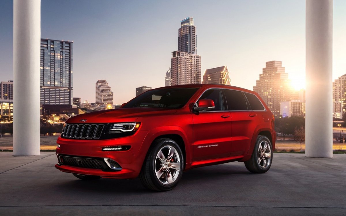 Jeep Grand Cherokee 2010 красный