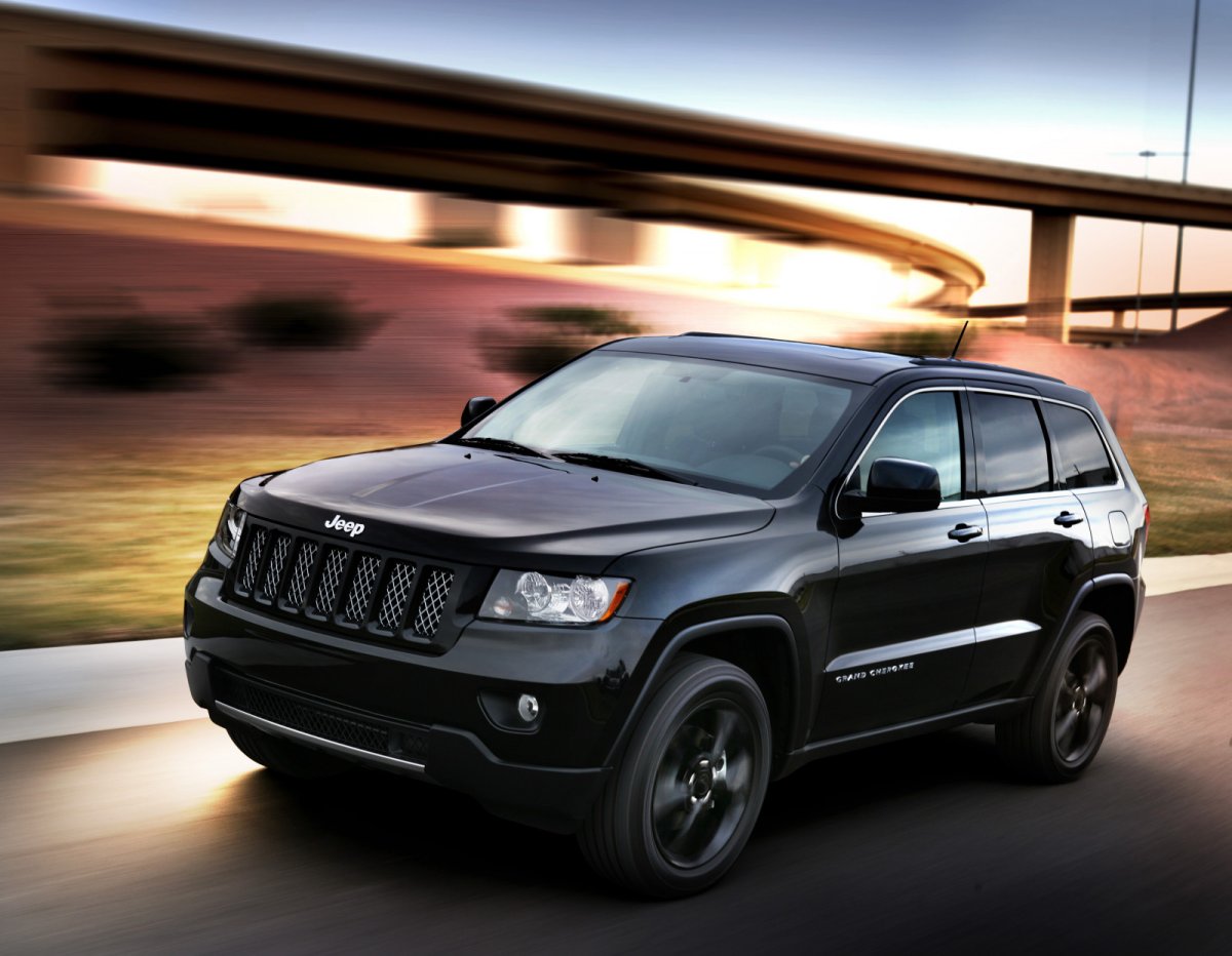 Машина Jeep Grand Cherokee 2013