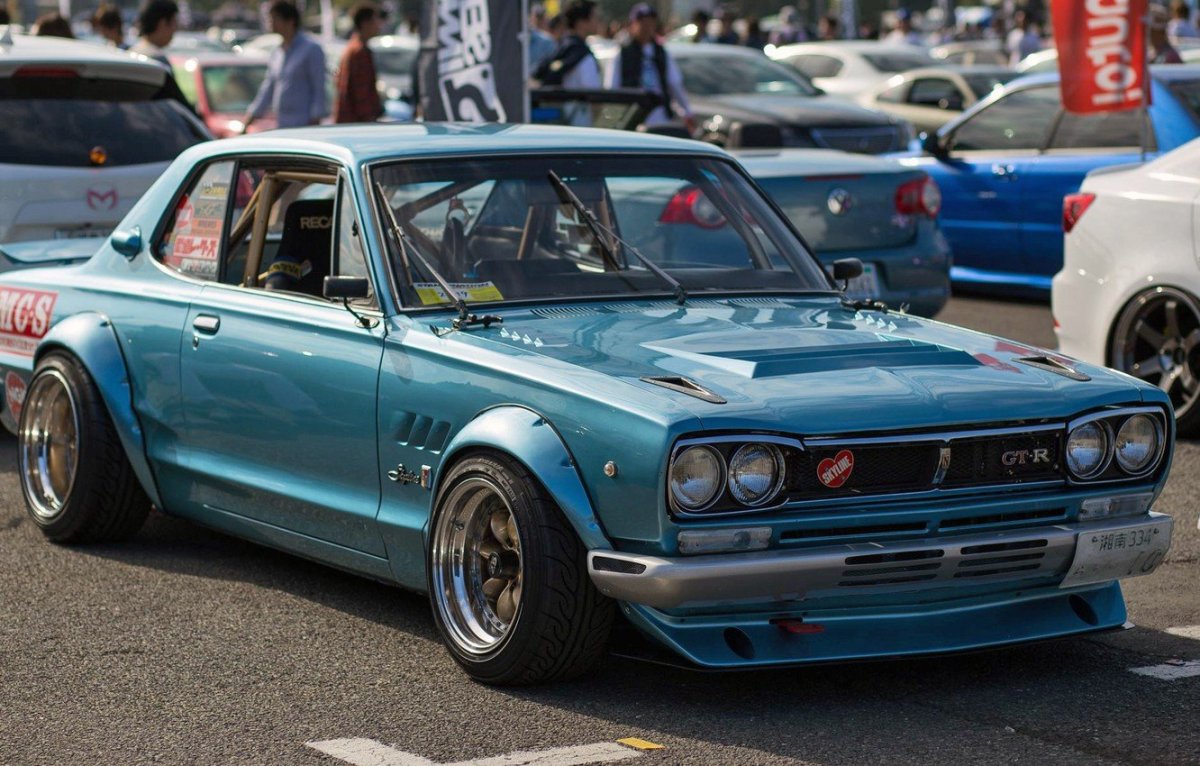 Nissan Skyline 2000