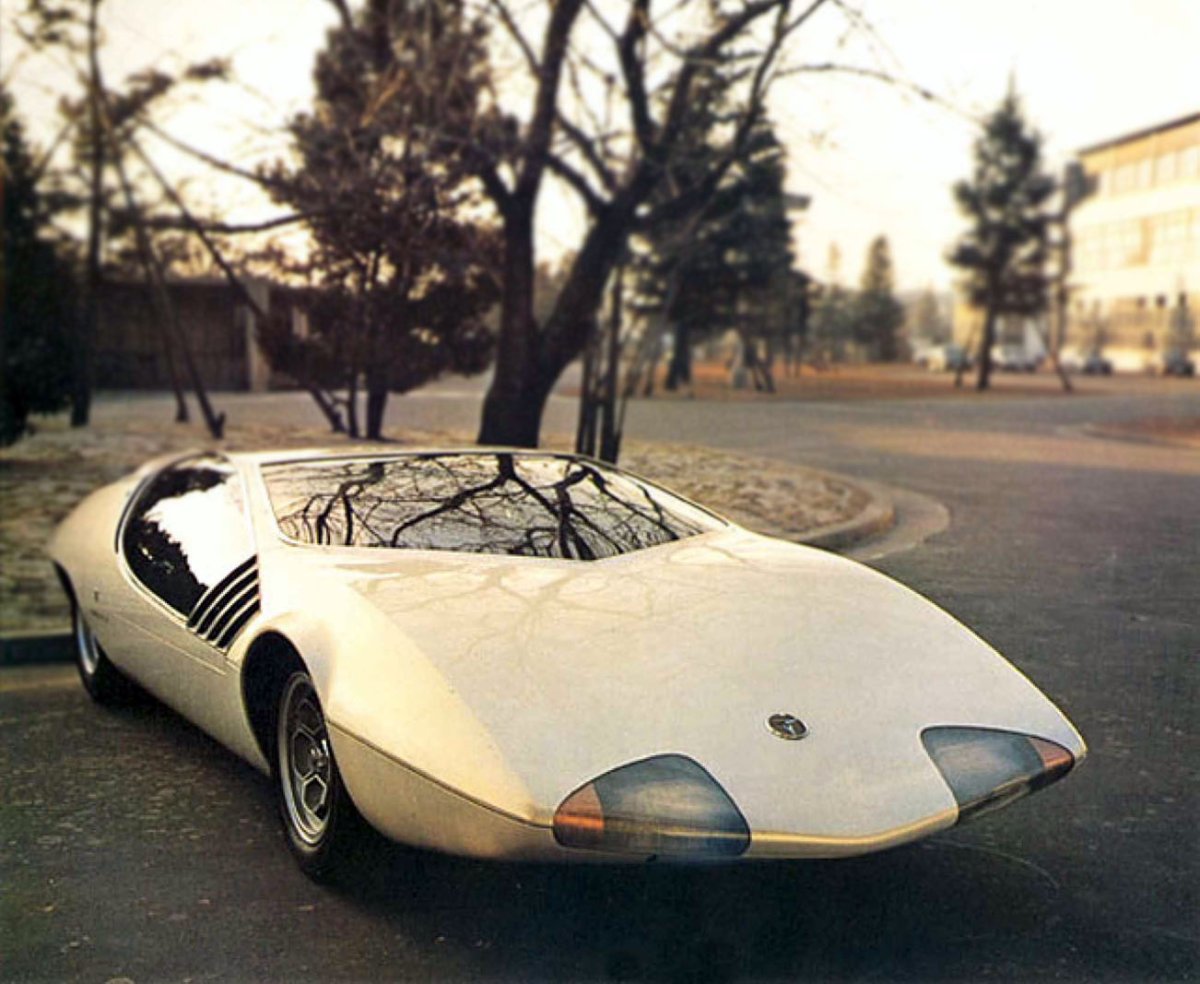 Toyota ex 2